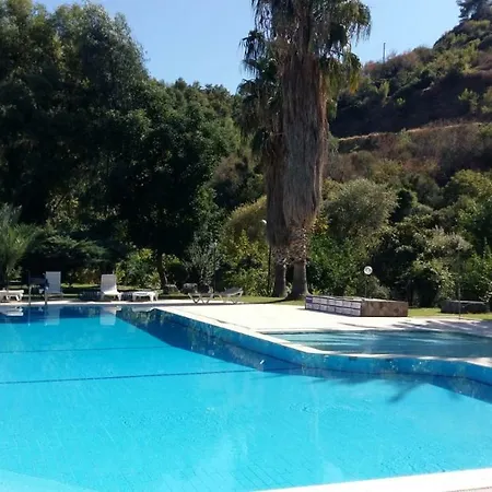 Luxury Dimcayinda Vilă